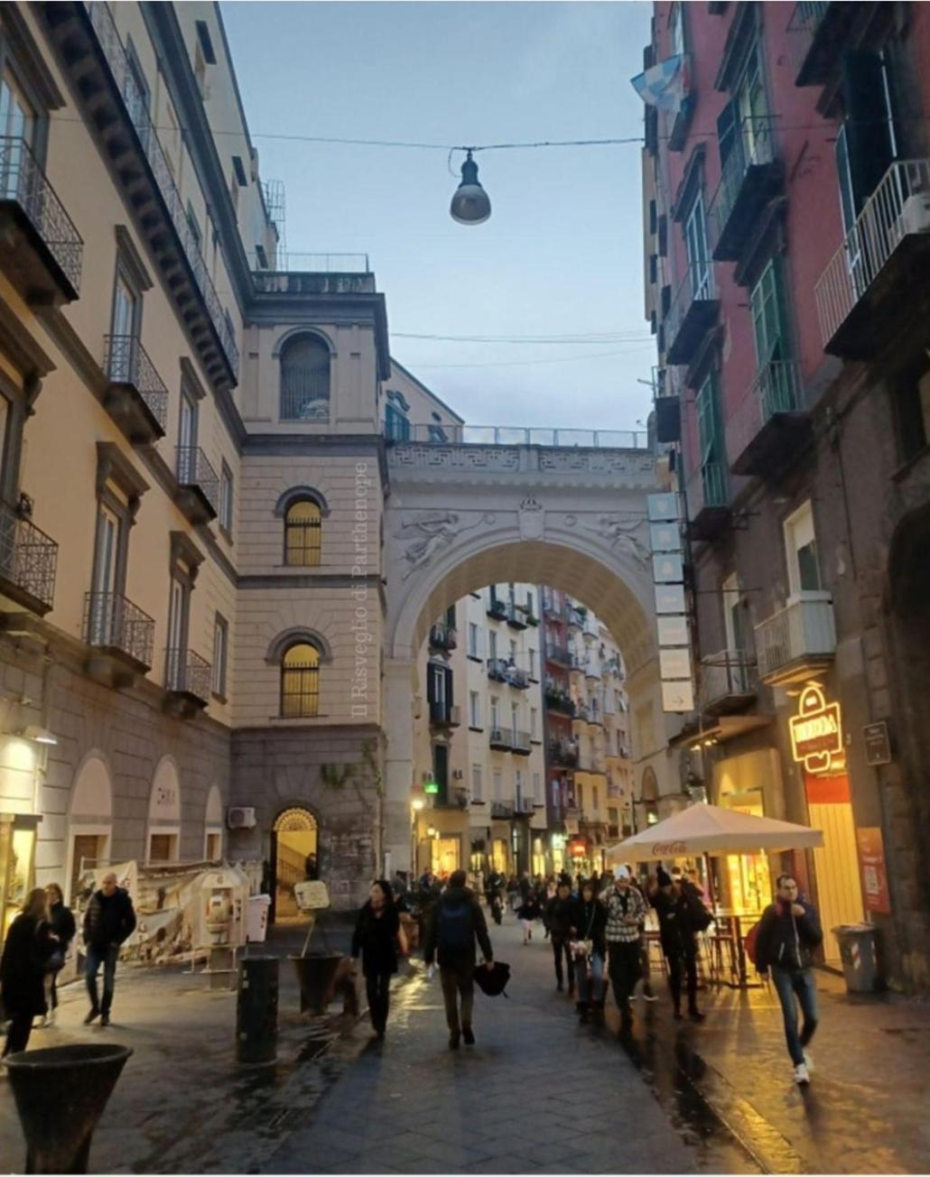 Appartamento Casa Mia Al Plebiscito Napoli